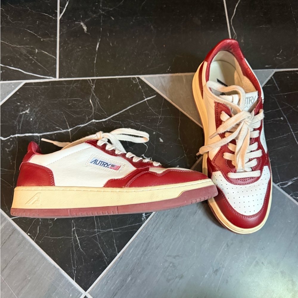 Autry Medalist Burgundy and White Sneakers 40